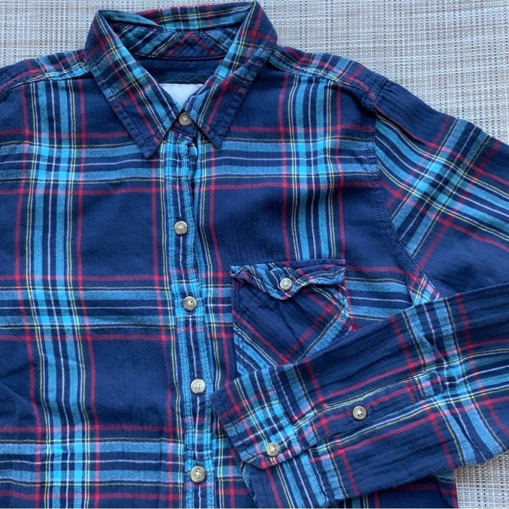 Gilly Hicks Plaid Button Down Shirt